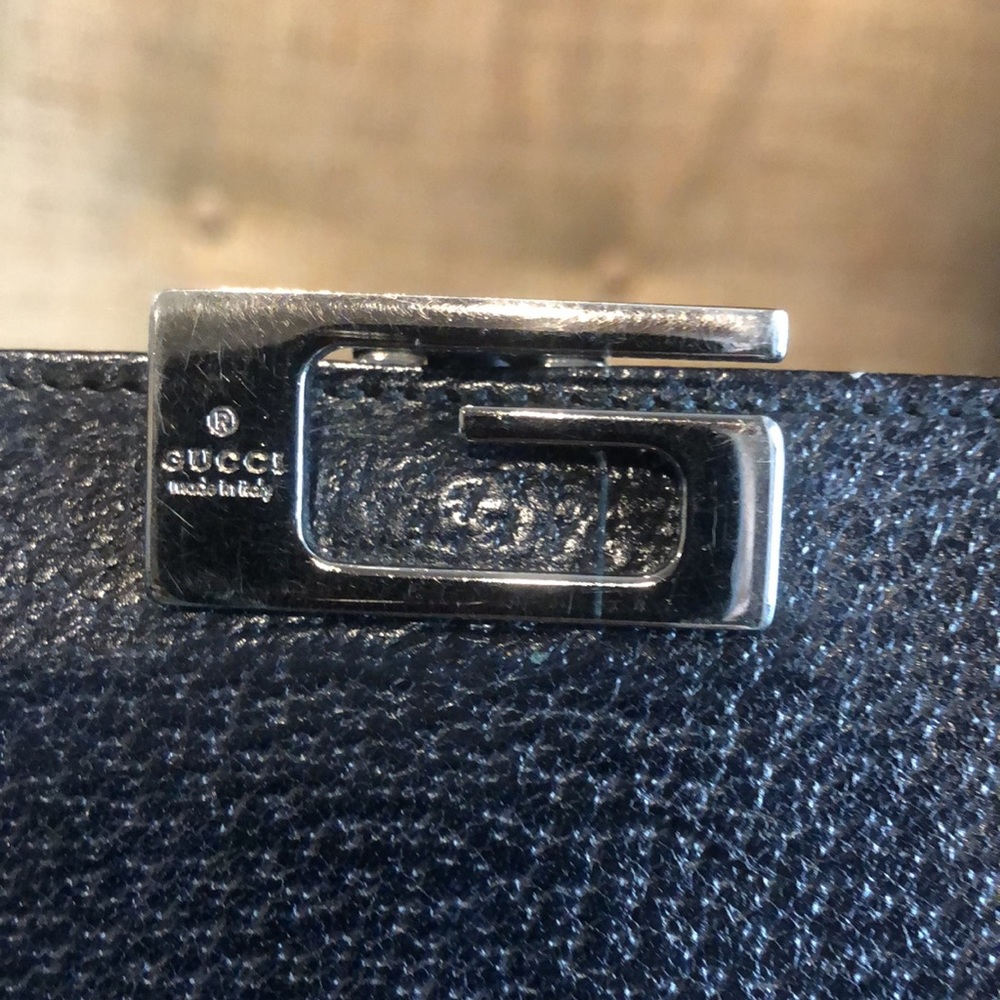 RARE GUCCI Black Lambskin Trifold Long Wallet with Silver G Clasp Vintage - Picture 4 of 17